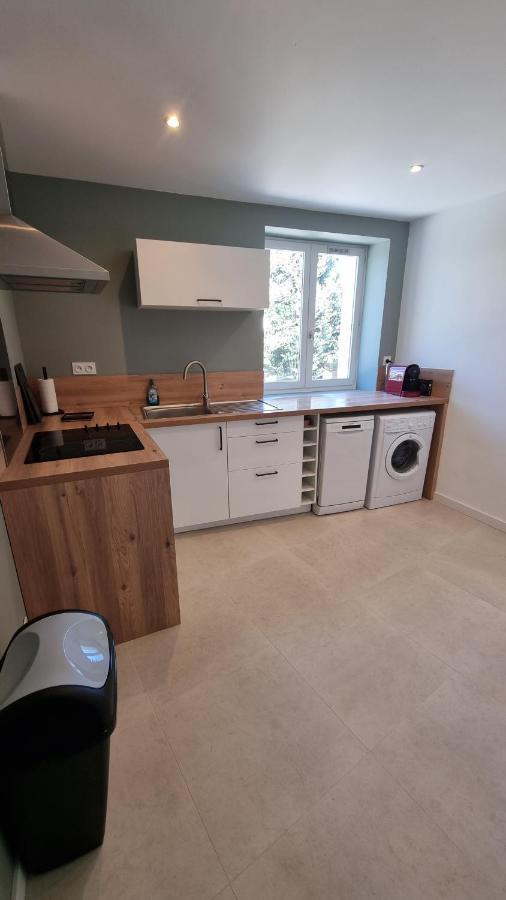 En Plein Coeur De Pelissanne - 55 M2 Renoves - Avec Parking Pélissanne Exterior foto